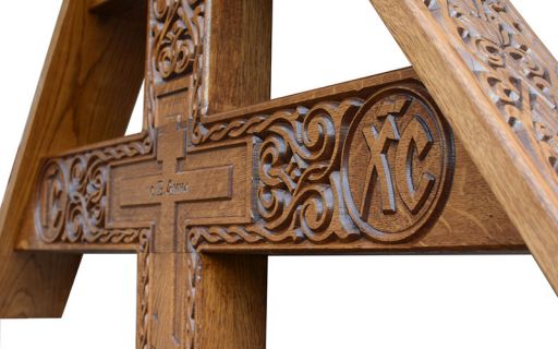 Деревянные кресты на могилу