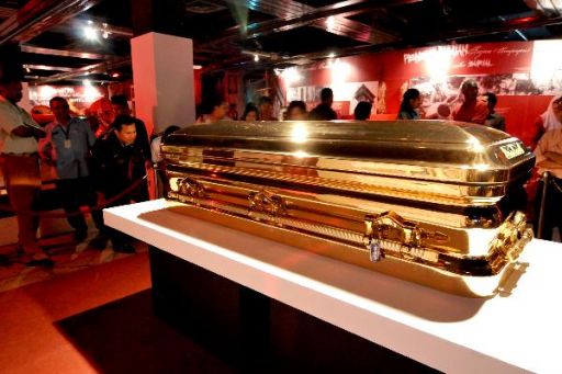5 самых дорогих гробов в мире