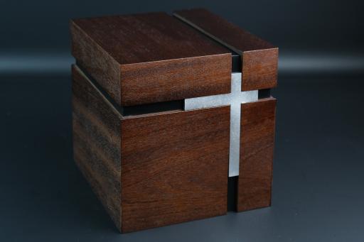 Урна куб "Крест" темный